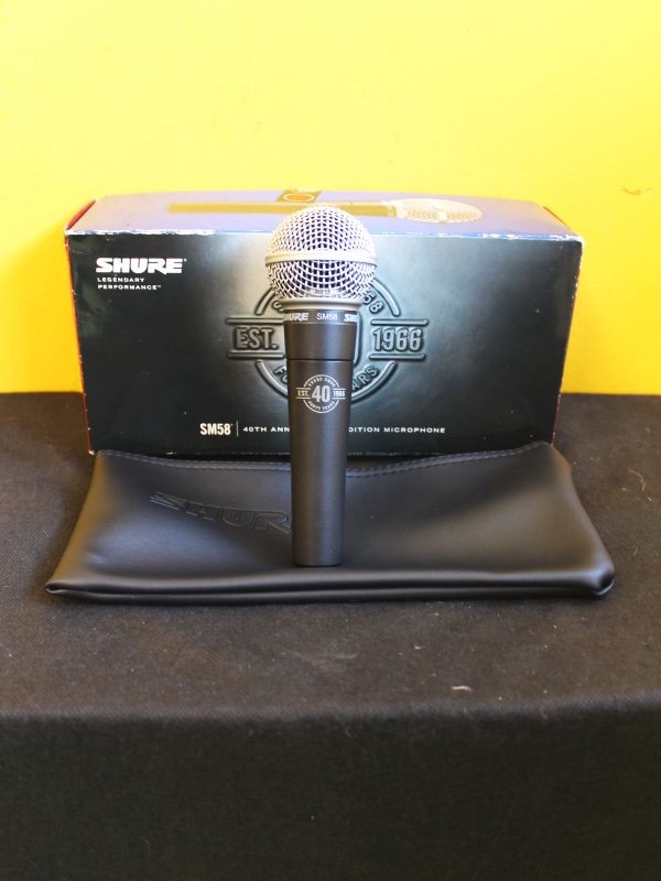 Shure SM58-40А 40th Anniversary